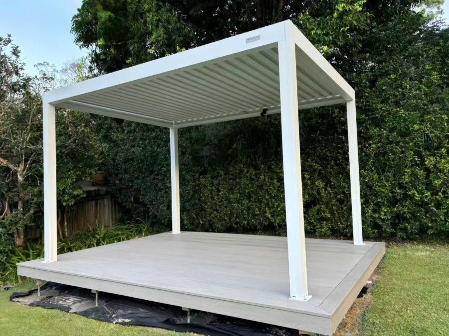 On-site pergola structure assembly